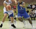 Bild: Büttner, Gerhard
Philipp Wagner (links) steuerte 13 Punkte zum Sieg der Weidener Hamm Baskets bei.
