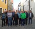 Bild: hop
Die Kameraden der ehemaligen Max-Reger-Schule sind beim Klassentreffen in Weiden unterwegs.