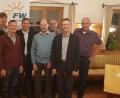 Bild: Voigt, Ingrid
Beim Infoabend: Von links FW-Kreisfraktionssprecher Peter Dotzler, stellvertretender Landesvorsitzender Hans-Martin Grötsch, Martin Sichelstiel, Heribert Urbanek, FW Hahnbach-Ortsvorsitzender Markus Schinhammer, Werner Wendl, Hermann Bäumler, Kreisvorsitzender Albert Geitner und Hans Koch.