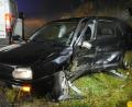 Bild: gf
Auf der B299 kam es am frühen Samstagmorgen zu einem schweren Unfall: Der VW Golf soll sich quer auf der Fahrbahn befunden haben, ein ankommender Passat krachte in die Fahrerseite.