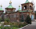 Bild: rn
Während in Karakol die orthodoxe Dreifaltigkeitskirche aus sowjetischer Zeit verfällt, steht unweit davon eine von den Saudis errichtete große Moschee mit arabischer Koranschule, in die Schüler kostenfrei aufgenommen und verpflegt werden.