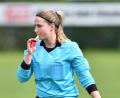 Bild: af
Schiedsrichterin Lisa Manner gibt auf dem Fußballplatz den Ton an.