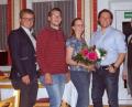 Bild: agr
Bastian Binder (Mitte) verabschiedete Caro Detwiller (links daneben)und begrüßte die neue Vorstandscrew.