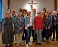 Bild: sön
Die Ensdorfer Salesianischen Mitarbeiter Don Boscos bei der Feier zum 25-jähriges Jubiläum mit Klosterdirektor Pater Ulrich Schrapp (Dritter von rechts) in der Klosterkapelle.