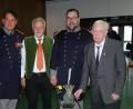 Bild: prh
Zwei alte Freunde aus dem Arbeitskreis "Neustadt in der Europa" begegnen sich: Ludwig Fritsch (Zweiter von links) gratuliert Ludwig Dippel (rechts) zum 90. Geburtstag in Neustadt (Hessen).