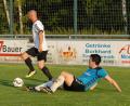 Bild: gb
Der SV Poppenreuth empfängt am Sonntag den FC Tirschenreuth. Das Hinspiel gewann der SVP (links Skerdilaid Curri) bei den Kreisstädter (rechts Andreas Gradl) mit 3:0.
