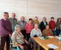 Bild: exb
Die Teilnehmer des Kursangebots im Sibyllenbad-Vortragsraum. Stehend von links Horst Ehrhardt, Reinhard Schön (Behindertenbeauftagter Landkreis Tirschenreuth), Werner Altnöder, Anneliese Seifert, Maria Stark, Josef Franz, Beate Ott (Seniorenbüro Neualbenreuth), Andrea Gutwein (Behindertenbeauftragte Neualbenreuth) sowie Referent Jürgen Blumberg. In der vorderen Reihe sitzend (von links) Franziska Schrenker, Gudrun Ritter, Karl-Heinz Ritter, Monika Gallbrecht und Christian Zinser.