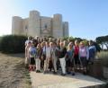 Bild: jzk
Vor dem imposanten Castel del Monte versammelte sich die Reisegruppe zu einem Gruppenfoto.