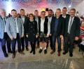 Bild: gz
Die Bürgermeister aus der Region gratulierten ihren Amtskollegen Reiner Gäbl zum 60. Geburtstag. Einige hatten die Gratulationen bereits während des Tages überbracht.
