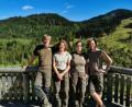 Bild: Naturpark Fränkische Schweiz - Frankenjura
Dienst als Ranger leisten (von links) Martin Kreisel, Melanie Chisté, Julia Dummert und Johannes Stemper.