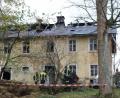Bild: soj
Am Donnerstagvormittag begannen der Brandermittler und Polizeibeamte mit der Suche nach der Brandursache, die jedoch noch nicht feststeht.