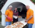 Bild: wku
Mit dem Backofen, den sie vor gut 15 Jahren im Hof des Rathauses bauten, lassen die Freien Wähler eine alte Königsteiner Tradition aufleben.