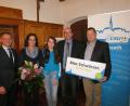 Bild: is
Der Pressather CSU-Ortsverband hat Max Schwärzer als Bürgermeisterkandidat Max Schwärzer (Zweiter von rechts) nominiert. Dazu gratulieren (von links) Landtagsabgeordneter Tobias Reis, Carola Schwärzer, Sophia Schwärzer und CSU-Ortsvorsitzender Andreas Reindl.