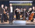Bild: zch
Jakob Joannes Schröder begeistert mit seinen Musikern das Publikum mit Filmmusik