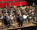Bild: bph
Das Polizeiorchester Bayern unter Leitung von Chefdirigent Professor Johann Mösenbichler begeistert die Zuhörer beim Benefizkonzert mit musikalischer Perfektion und Spielfreude.
