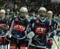 Bild: Voit, Jonah
Adrian Klein ( rechts ) hat mit der U17-Eishockey-Nationalmannschaft am 4-Nationen-Turnier im französischen Cergy teilgenommen.