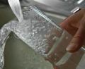 Bild: tr
Das Trinkwasser in Waldsassen wird billiger: In den kommenden drei Jahren gilt ein Kubikmeterpreis von 1,67 Euro statt bisher 1,85 Euro.