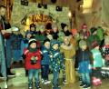 Bild: jml
Die Martinsandacht in der Kirche und dann der Laternenzug zum Rathaus sind Höhepunkte im Kindergartenjahr