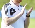 Bild: Ziegler
Oliver Eckl, Trainer des ASV Haselmühl, motiviert seine Mannen, im letzten Spiel des Jahres gegen den SV Schmidmühlen, noch einmal alles zu geben.

Saison: 2019/20

Bild: Ziegler