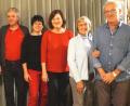 Bild: weu
Vlasta Vavrinova (Dritte von rechts) freut sich, mit der altbewährten Vorstandschaft den Tennisclub Oberviechtach die nächsten Jahre weiterzuführen.