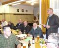 Bild: hrö
In der Hubertusfeier diskutierten Dr. Clemens Dötsch, Wolfgang Schinner, BJV-Bezirksvorsitzender Alexander Flierl und Rainer Bayer (von rechts) mit den Kemnather Jägern aktuelle Probleme.