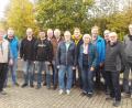 Bild: exb
Klärwärter Wolfgang Heinl (Dritter von links) führte eine Gruppe der Freien Wähler Konnersreuth um Vorsitzenden und Bürgermeister Max Bindl (Mitte) über das Gelände der Kläranlage.