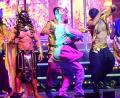 Bild: Kunz
Wunderschöne Kostüme, die leider nicht allzu lange getragen werden: Aladdin mit Gefolge.