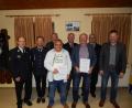 Bild: exb
Die Feuerwehr Hiltersdorf ehrt langjährige Mitglieder (von links): Kreisbrandinspektor Hubert Blödt, Vorsitzender Herbert Heldmann, Gerhard Gerhard, Bernhard Wirth, Berthold Heldmann, Hans Meyer, Markus Schwarz und Bürgermeister Alwin Märkl.