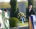 Bild: ga
Franz Grabinger bei der Ansprache zum Volkstrauertag für die Gemeinde Schwarzach am Friedhof in Unterauerbach