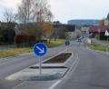Bild: do
Nach dem Abschluss der Bauarbeiten für den Fahrbahnteiler auf der Staatsstraße in Höhe des FC-Sportheimes in Tremmersdorf hoffen die Kommunalpolitiker auch auf ein angepasstes Verhalten der Verkehrsteilnehmer.