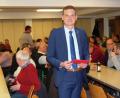 Bild: sm
Bürgermeister Ernst Schicketanz informierte in der Bürgerversammlung über das Gemeindegeschehen im zurückliegenden Jahr.