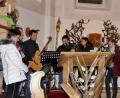 Bild: es
Die Tännband begleitet musikalisch den Kolping-Gedenkgottesdienst, den Präses Wilhelm Bauer zelebriert.