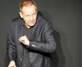 Bild: kbw
Thomas Schreckenberger überzeugte mit politischem Kabarett plus szenischer Parodie im Schmidt-Haus
