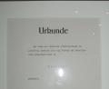 Bild: öt
Die historische Urkunde von der Umbenennung der Gemeinde Schwarzenreuth in Gemeinde Neusorg am 17. November 1949 lag den Gästen zur Ansicht vor.