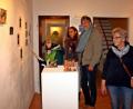 Bild: R. Kreuzer
Kleine Menschen aus Ton werden auch in der Ausstellung im Kunstbau vorgestellt.