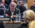 Archivbild: Armin Weigel/dpa
Joachim Wolbergs, suspendierter Regensburger Oberbürgermeister, sitzt im Verhandlungssaal im Landgericht Regensburg.