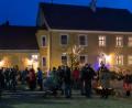 Bild: ws-fotografie, wms
Zahlreiche Besucher waren am Sonntag zum Adventsmarkt nach Hohenthan gekommen.