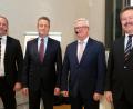 Bild: Hirsch
Stefan Schiller, Klaus Wigand, Frank Steinhagen und Bernhard Werner (von links) gaben eine Anleitung zum Verschenken und Vererben.