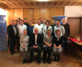 Bild: Klaus Hafner
Die Königsteiner CSU hob Klaus Hafner (vorne, Zweiter von links) auf den Schild des Bürgermeisterkandidaten. Mit auf dem Bild zu sehen sind die übrigen Listenbewerber sowie Landtagsabgeordneter Harald Schwartz (rechts) und der noch amtierende Bürgermeister Hans Koch (links).