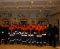 Bild: pop
Die erfolgreichen jungen Teilnehmer der Feuerwehr-Prüfung mit Kreisbrandinspektor Hubert Blödt (rechts).