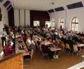 Bild: bph
Eine stattlich Anzahl Besucher waren der Einladung zum Seniorenadvent von Pfarreigemeinde und Stadt Nabburg gefolgt. Die kurzweiligen Stunden boten Gelegenheit zu Besinnung, Geselligkeit und Gemütlichkeit im Jugendwerk, dem "Wohnzimmer" der Pfarrei.