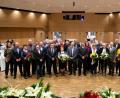 Bild: Waldemar Wotschel 
Die Jubilare der Scherdel-Gruppe mit den Gesellschafterinnen Heidelore Scherdel und Martina von Waldenfels, den Geschäftsführern Marcus Bach, Christian Schiener und Maximilian Freiherr von Waldenfels sowie Personalchefin Dagmar Zauner und Betriebsratsvorsitzender Florian Gelius.