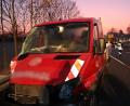 Bild: jma
Der Transporter nach dem Zusammenstoß in der Leitplanke