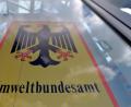 Bild: Hendrik Schmidt/dpa
Ein Blick auf den Eingang zum Umweltbundesamt.