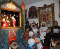 Archivbild: frd
Mit Aufführungen des Figurentheaters bereichert der Festspielverein das Programm beim 41. Oberviechtacher Christkindlmarkt.