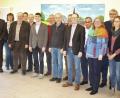 Bild: ral
Die neuen Regionalkantoren Rudolf Fischer (Vierter von links) und Florian Schuster (Fünfter von links) stellten sich den Dekanatskirchenmusikern vor.