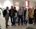 Bild: exb
Einblicke bei der Firma „PowerMold“ erhielten Mitglieder des des CSU-Ortsverbands Waldsassen um Ortsvorsitzenden Markus Scharnagl (rechts) und Bürgermeister Bernd Sommer (links).