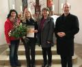 Bild: bk
Seit 25 Jahren ist Christine Bernklau (Zweite von links) aktive Bläserin. Dazu gratulieren (von rechts) Pfarrer Matthias Weih, Katrin Kummer und Heike Schönl.