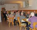 Bild: enz
Zur Senioren-Advenstfeier hatten der Katholische Frauenbund, die Ortsgruppe des Bayerischen Roten Kreuzes und die Pfarrcaritas in die Bruder-Claus-Stuben eingeladen