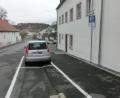 Bild: kgg
Zwei Behinderten-Parkplätze sind jetzt in der Brauhausstraße ausgewiesen worden.